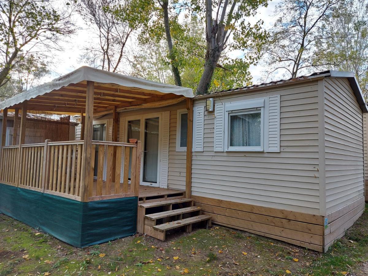 Camping Le Pre Saint-Andre Souvignargues Exterior photo