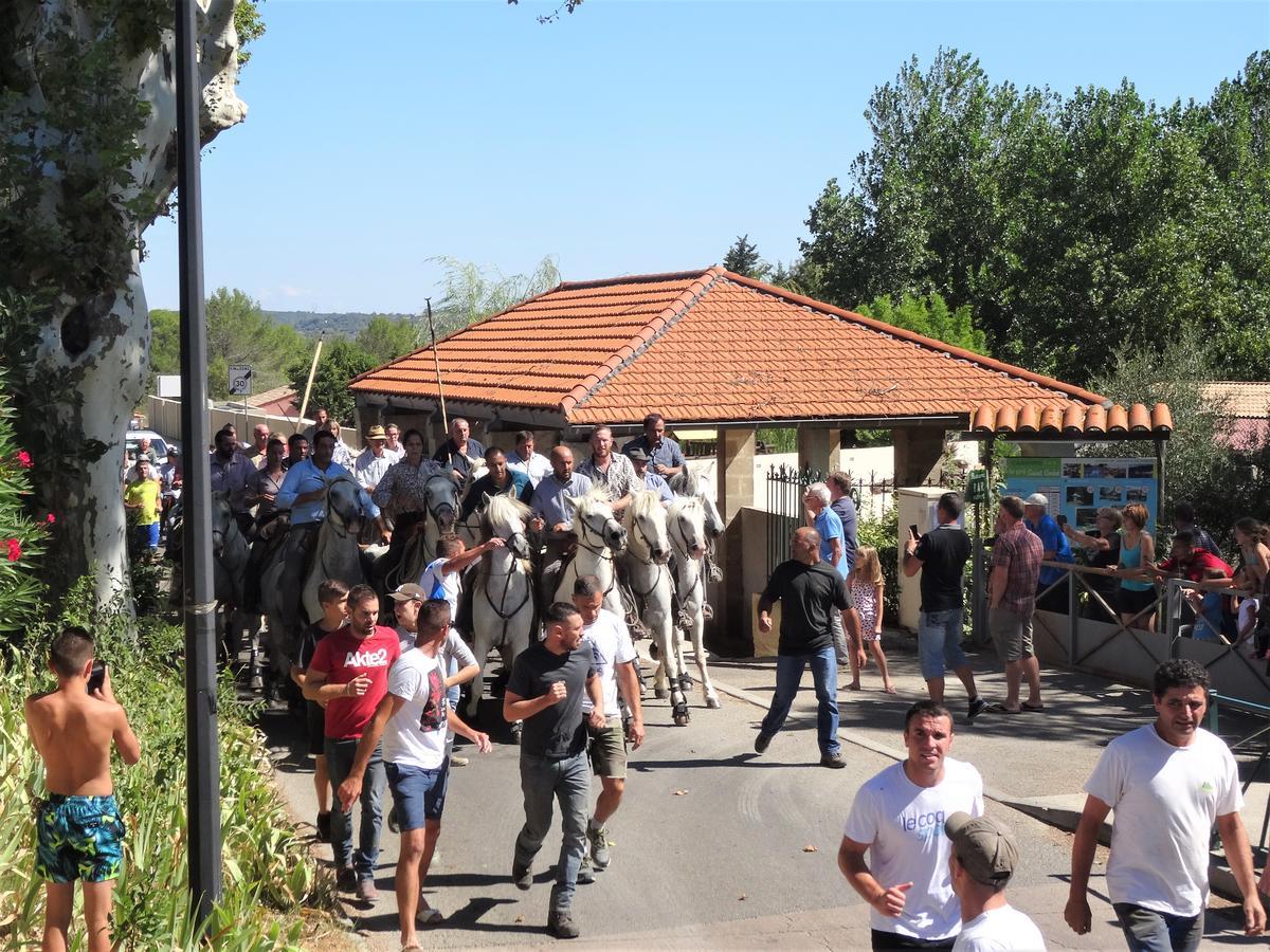 Camping Le Pre Saint-Andre Souvignargues Exterior photo